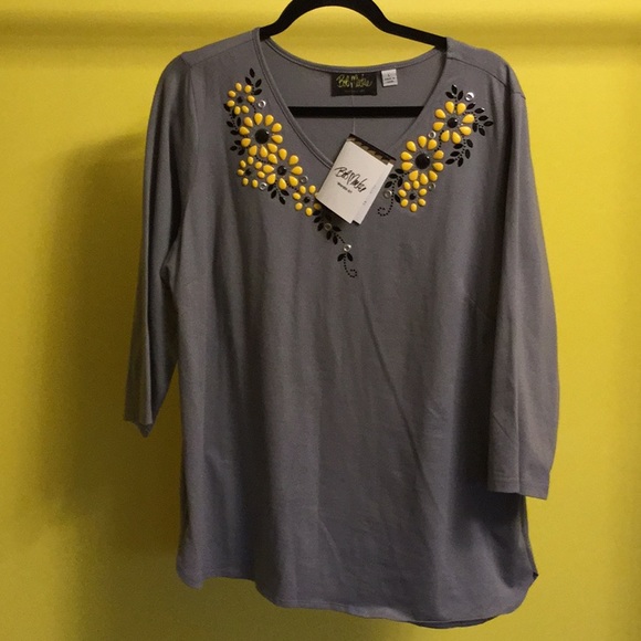 Bob Mackie Tops - Bob Mackie L wearable art gray top